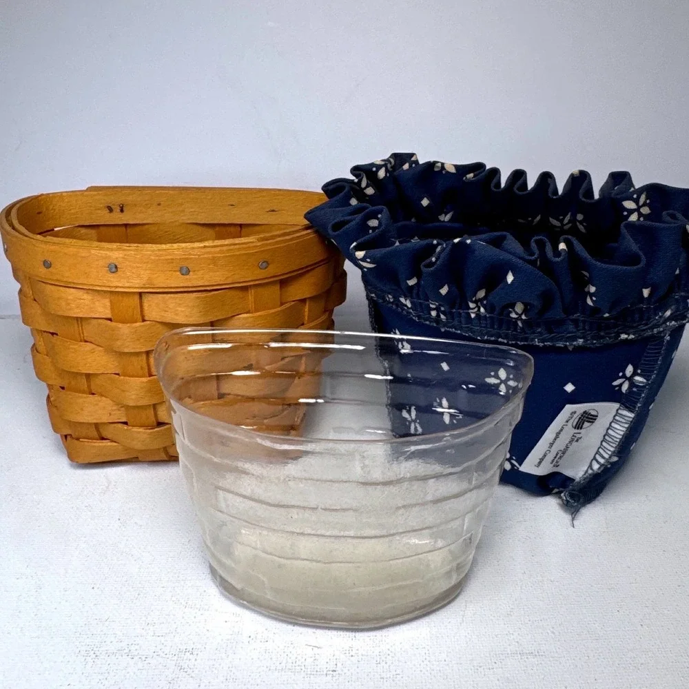 Longaberger Wall Basket 1988 Brown Navy Blue Excellent Handwoven Floral Liner